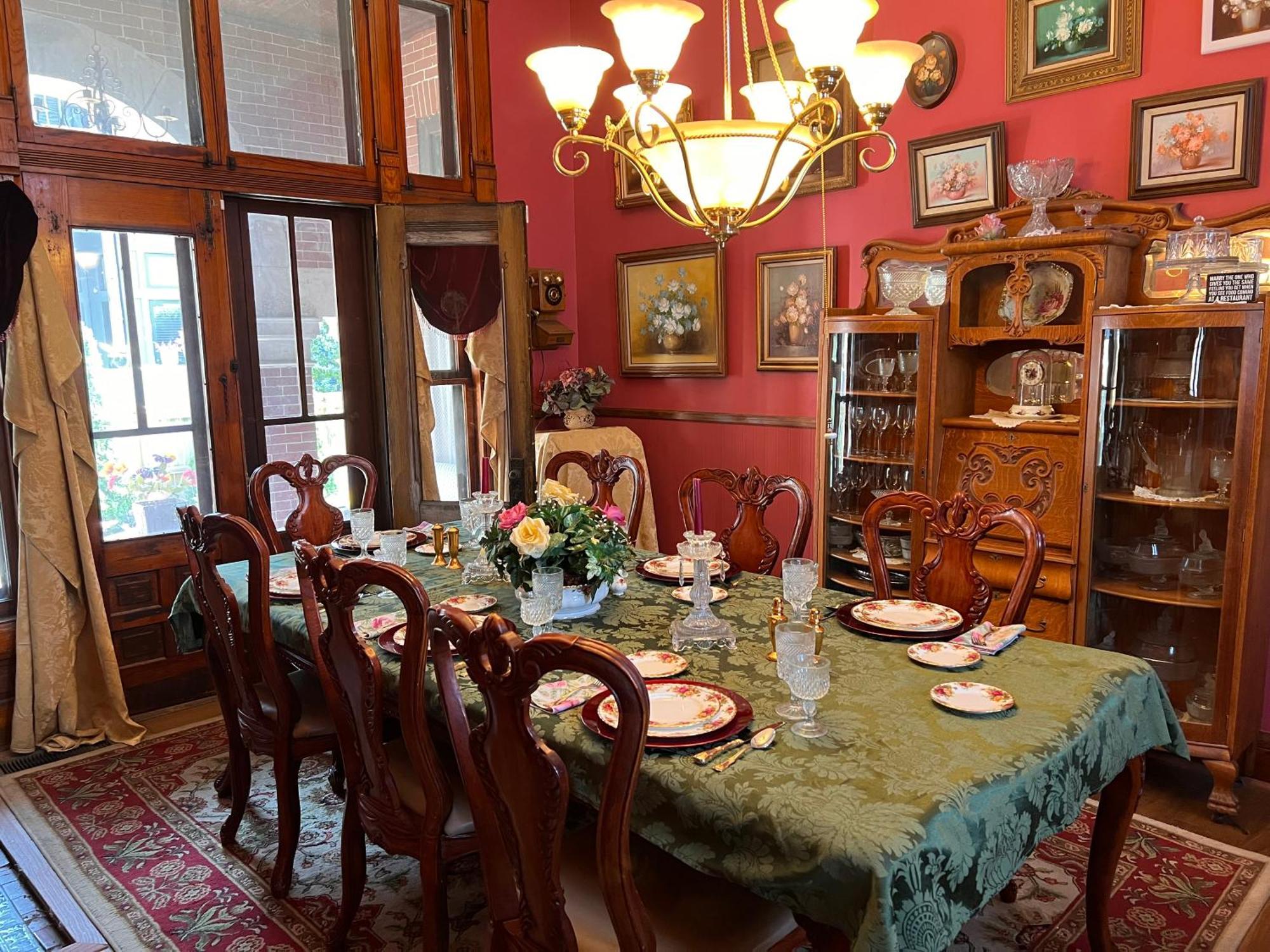 Mansion On The Mile B&B Индианаполис Екстериор снимка